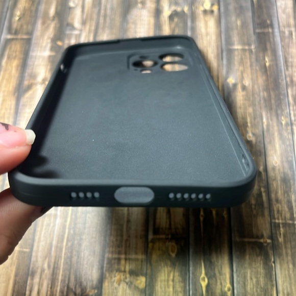 5for$10 Soft Matte Black iPhone 13 Pro Max Silicone Phone Case Phone Accessories - Picture 4 of 5